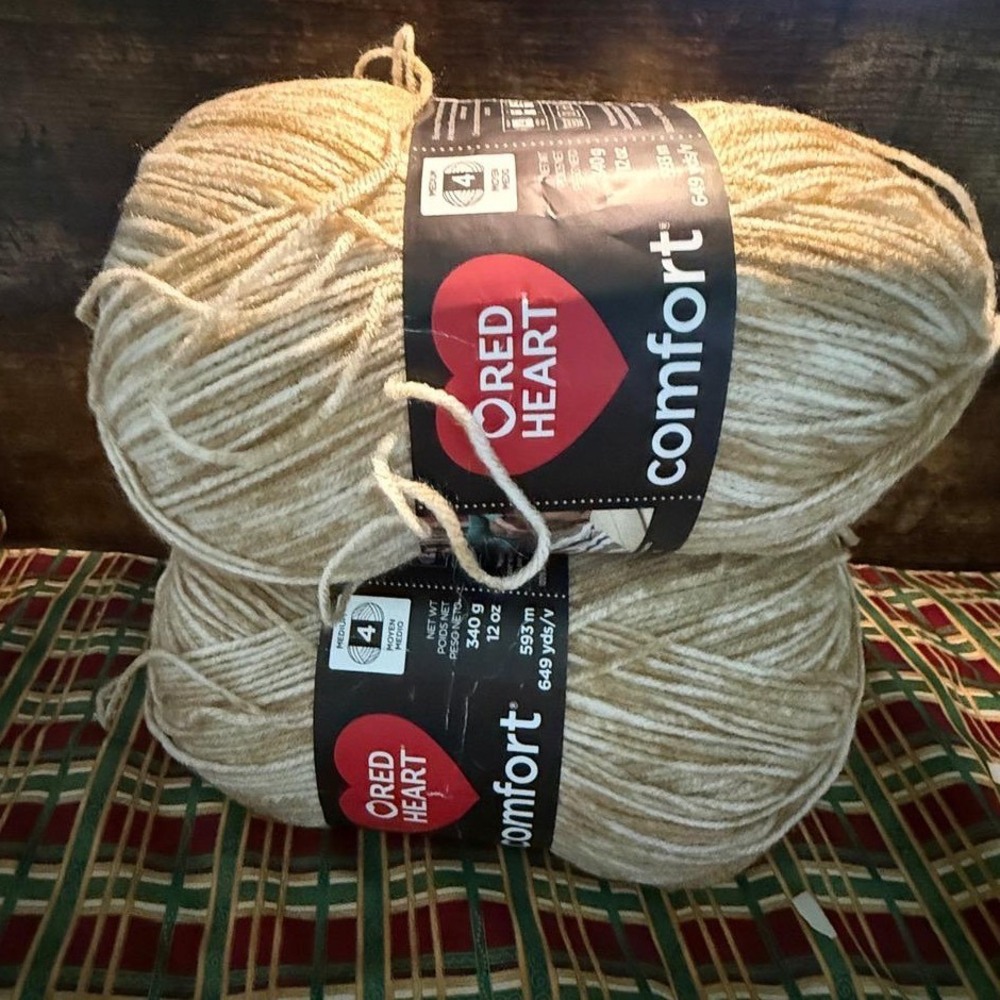 Red Heart Comfort Yarn Washed Beige 2 Balls Medium 4 Acrylic 12oz 649yds E707D